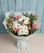 Букет нежный в Емве Букет цветов из: Розы, Лизиантусы и Хризантемы в Емве
