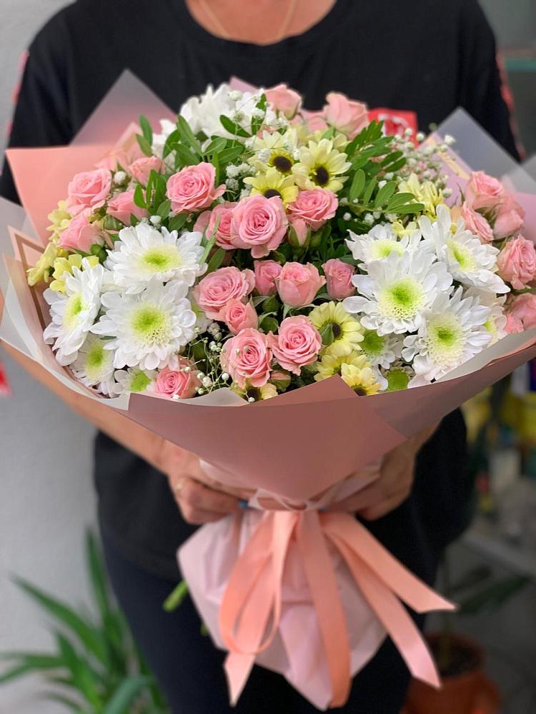 Букет цветов из: Розы и Хризантемы в Емве