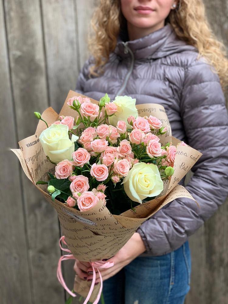 Букет цветов из: Розы в Емве