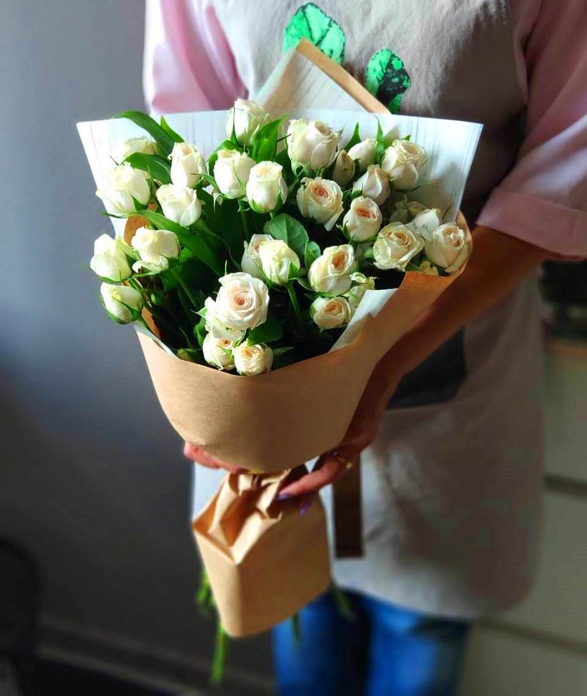 Букет хорошее настроение в Емве Букет цветов из: Розы в Емве