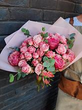 Букет цветов из:  Розы #REPLACE_PRED# Емве