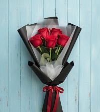 Букет в ритме города в Емве Букет цветов из: Розы в Емве