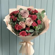 Букет цветов из:  Гвоздики и Розы #REPLACE_PRED# Емве