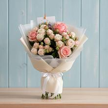 Букет цветов из:  Розы в Емве